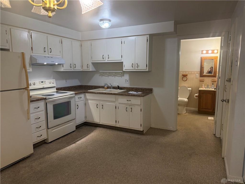 1077 Bosco Property Photo 10
