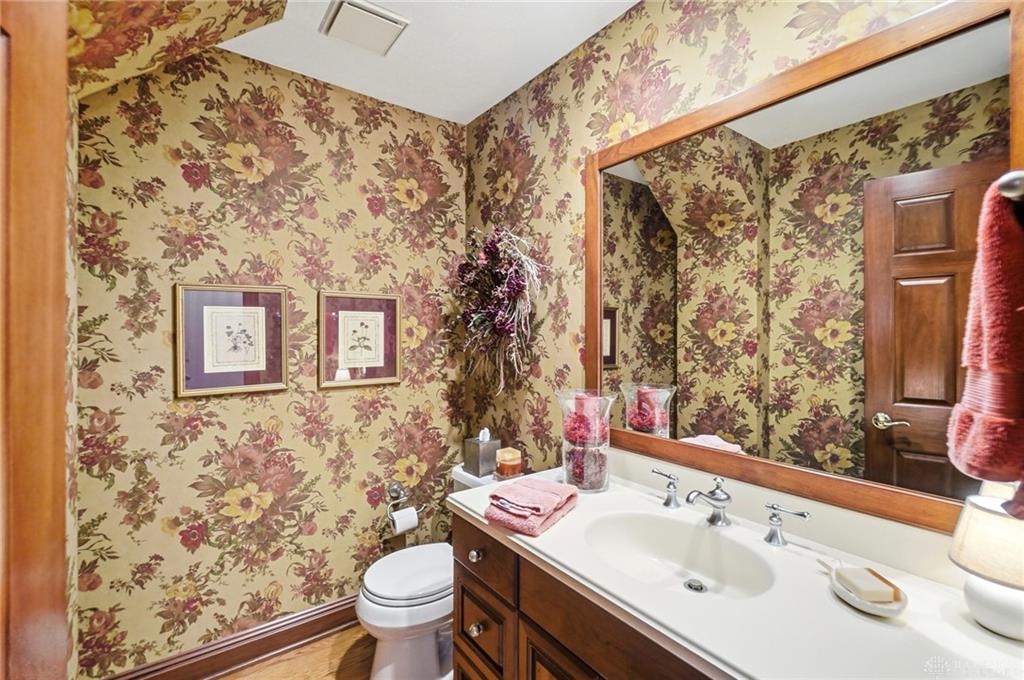 2360 Seneca Property Photo 43
