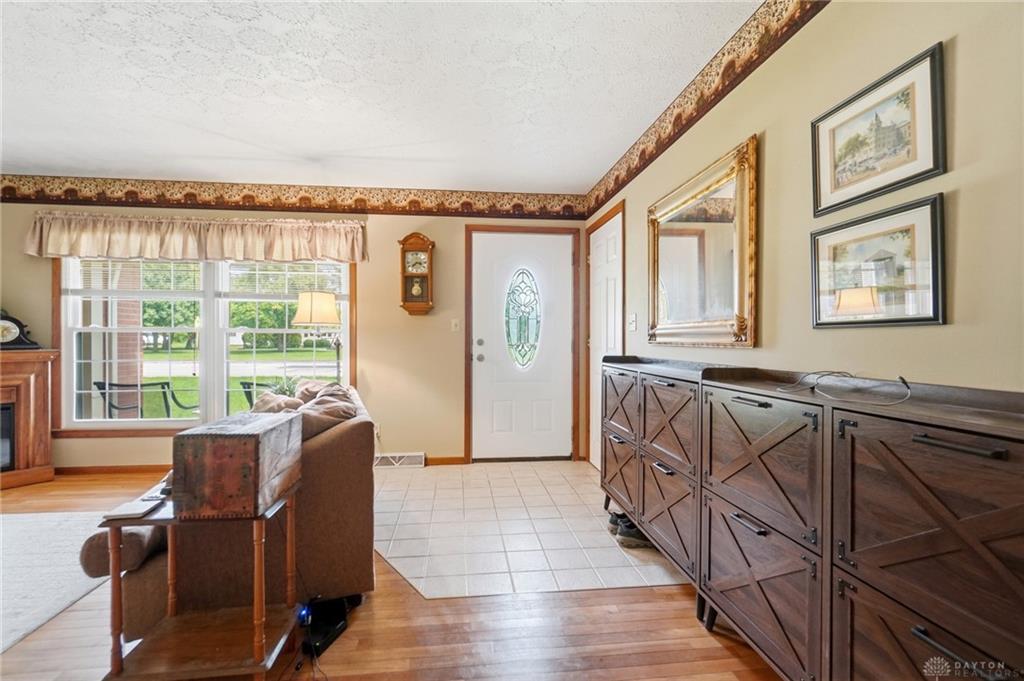 101 Clifton Property Photo 6
