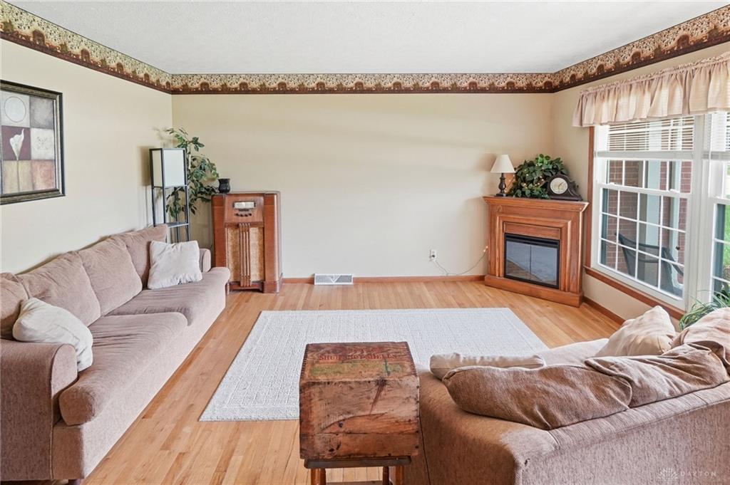 101 Clifton Property Photo 11
