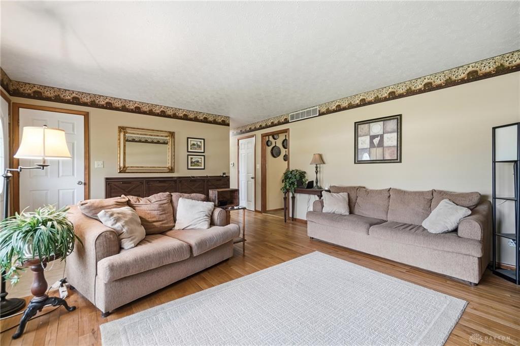 101 Clifton Property Photo 12