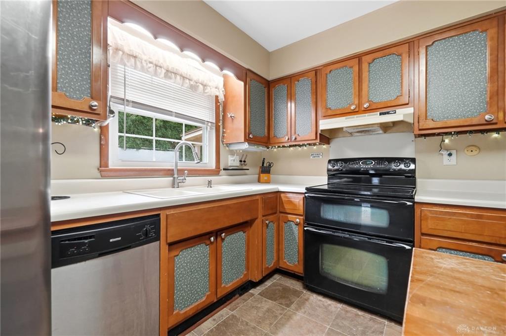 101 Clifton Property Photo 18