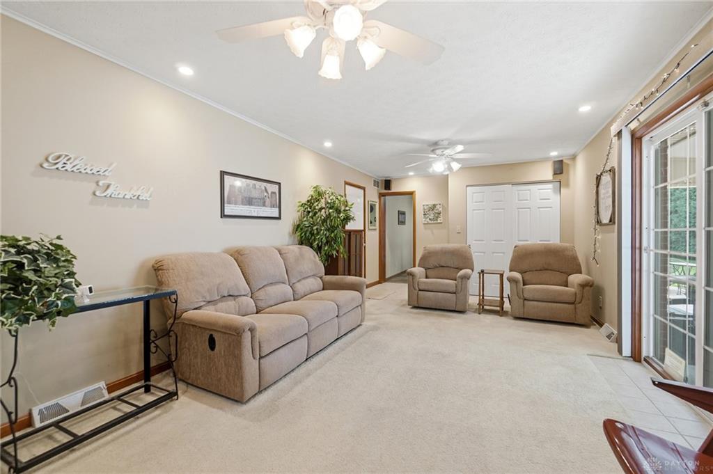 101 Clifton Property Photo 26