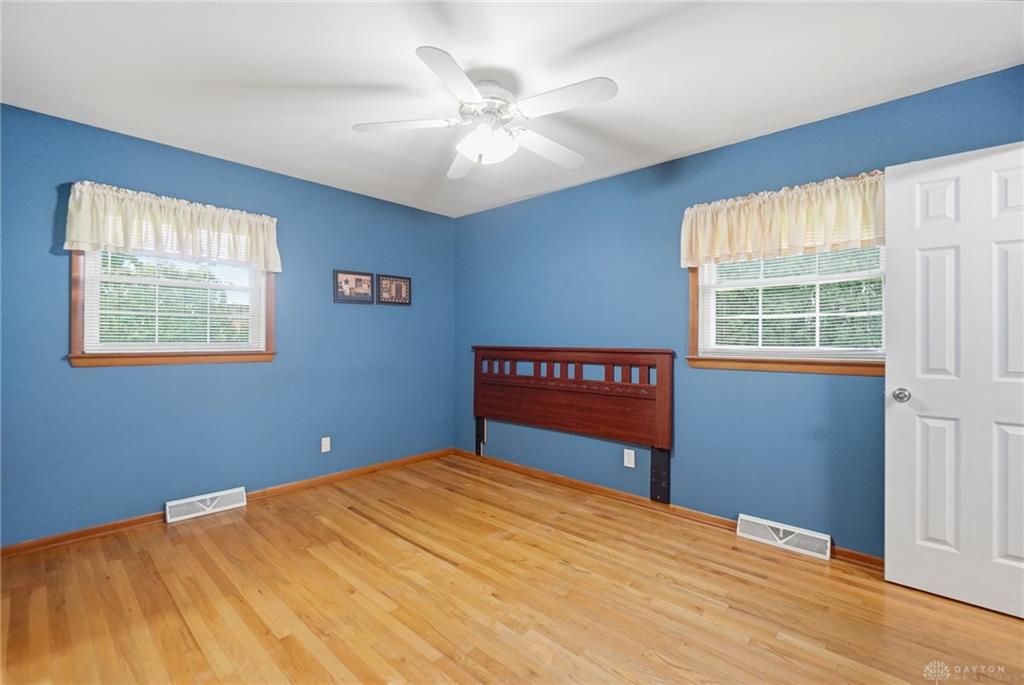 101 Clifton Property Photo 28