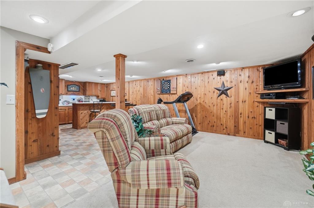 101 Clifton Property Photo 40