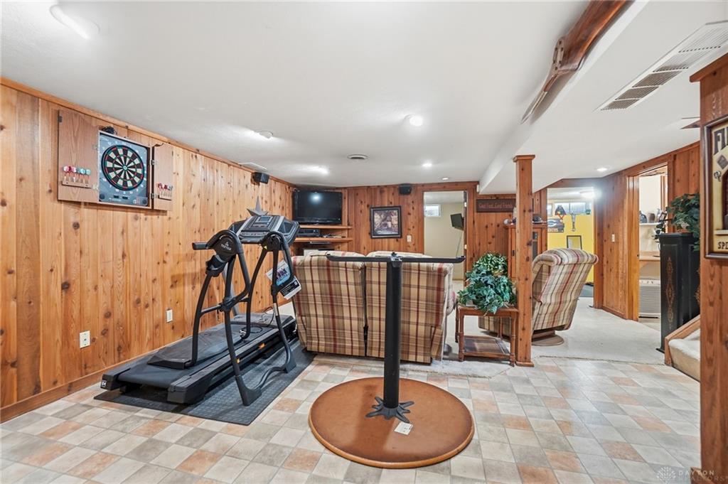 101 Clifton Property Photo 42