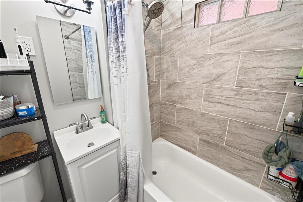 1723 Gondert Property Photo 22