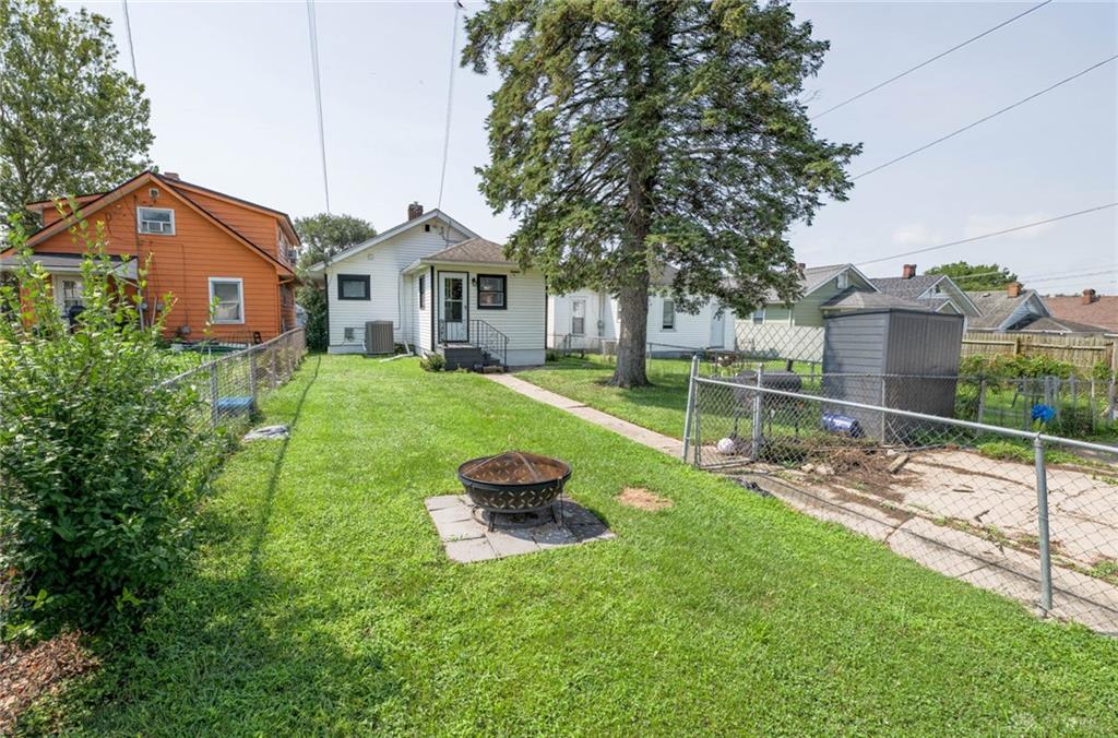 1723 Gondert Property Photo 31