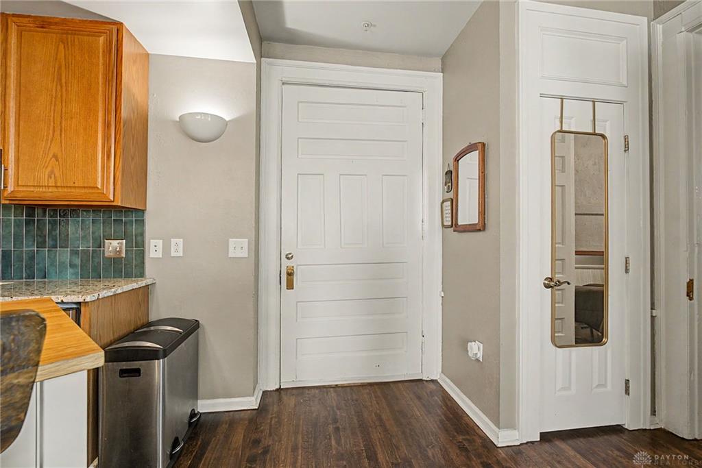 226 Mcdaniel 190 Property Photo 7