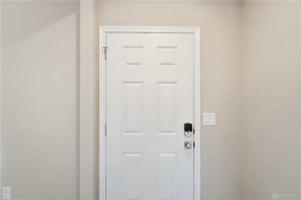 1647 Arden Property Photo 7