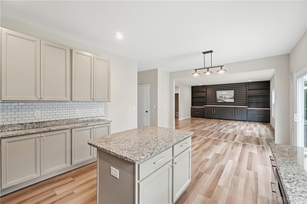 1647 Arden Property Photo 40