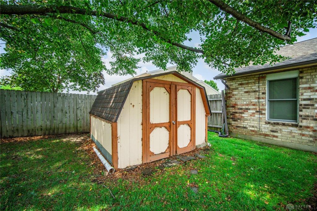 8621 Emeraldgate Property Photo 6