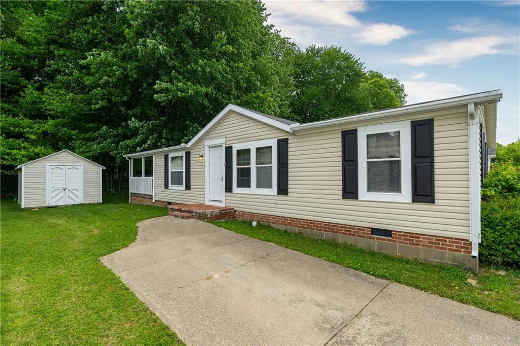 17 Bay Meadow Dr Property Photo 1