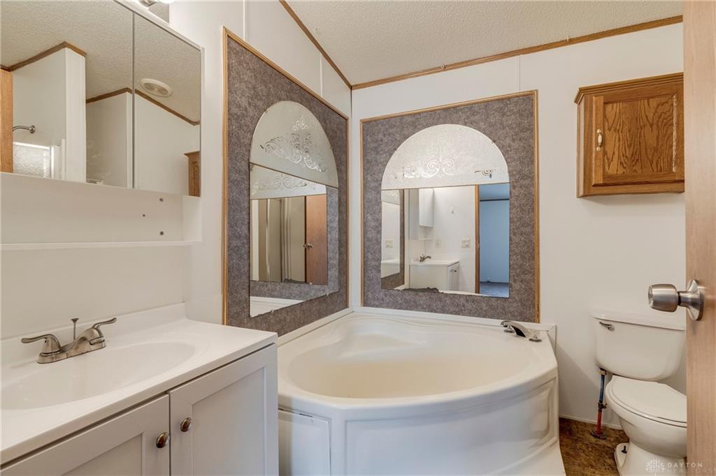 17 Bay Meadow Dr Property Photo 13