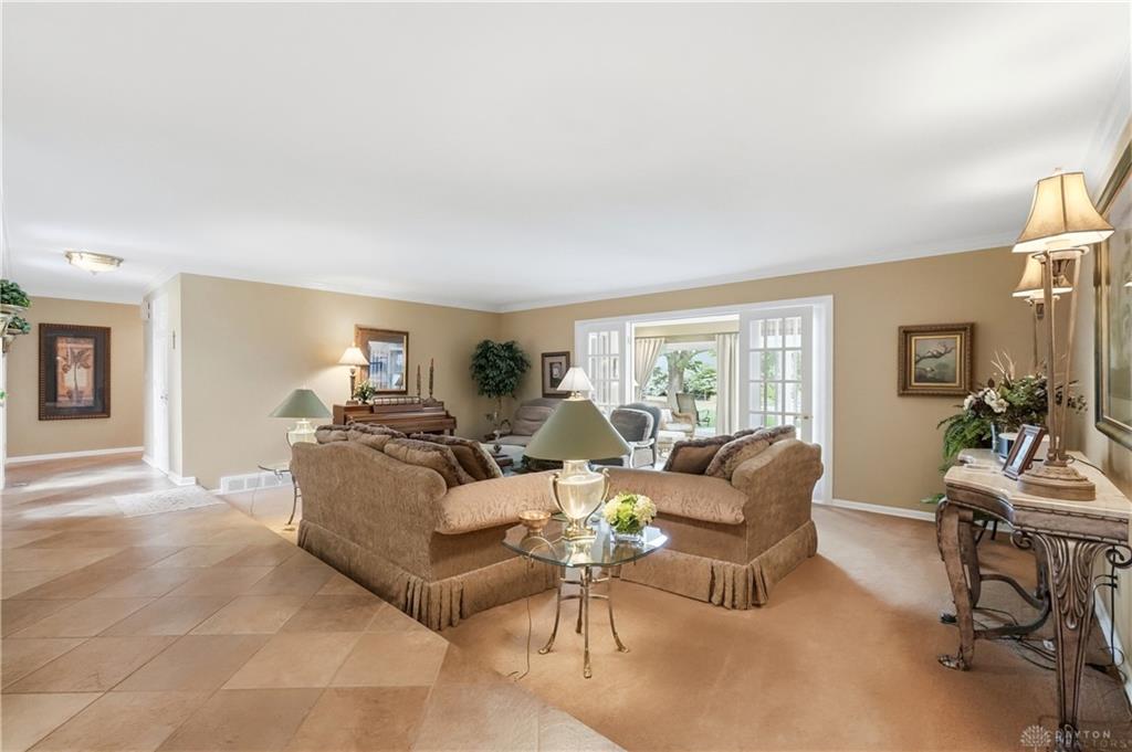 5624 Mark Dale Property Photo 6