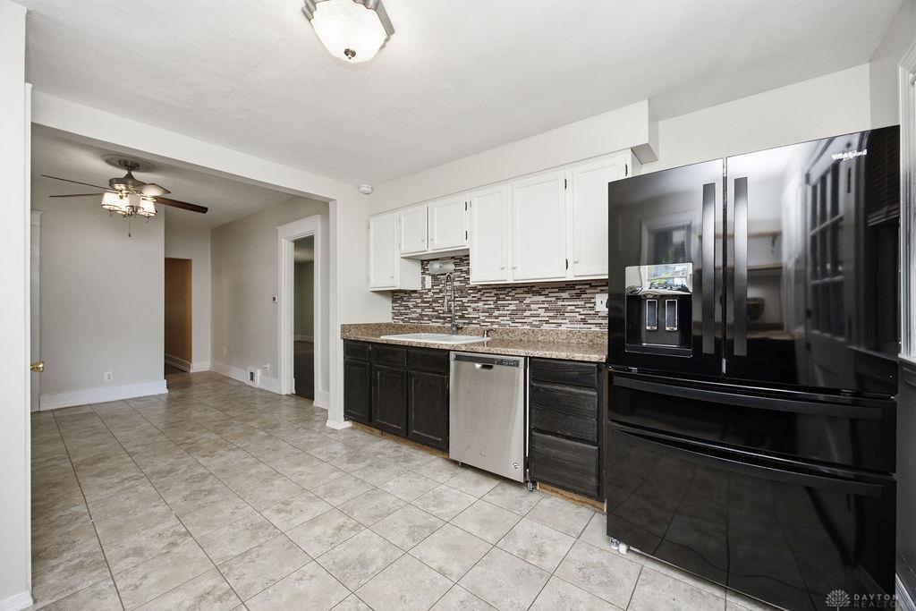 114 Harrison Property Photo 19