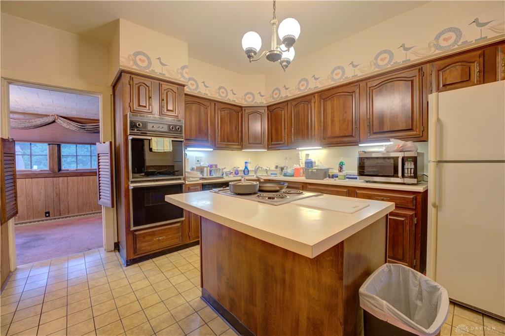 2000 Lefevre Property Photo 15