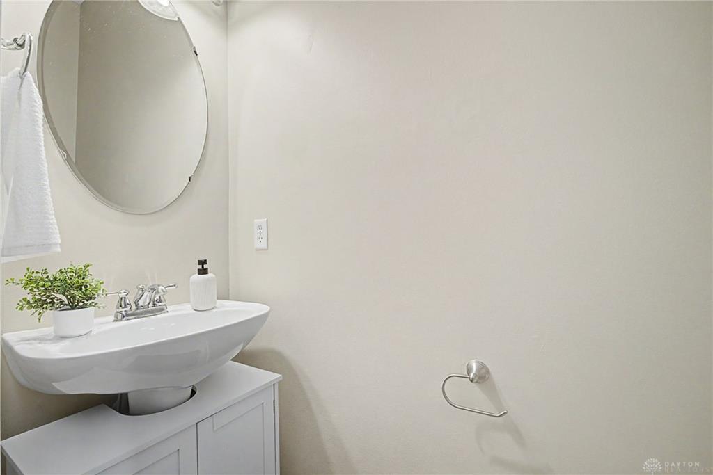 3827 Taft Property Photo 32