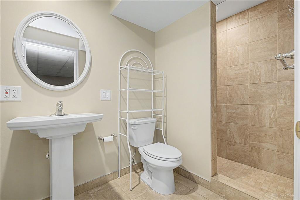 3827 Taft Property Photo 46