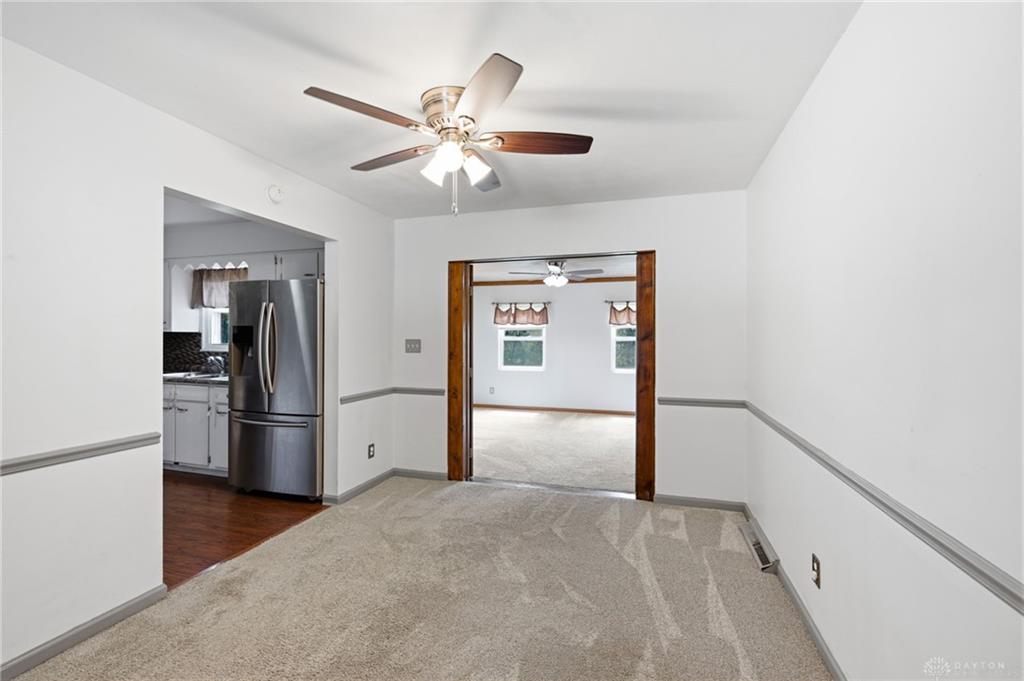 651 Charlotte Property Photo 7