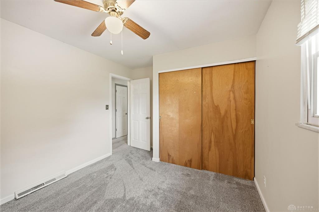 651 Charlotte Property Photo 16