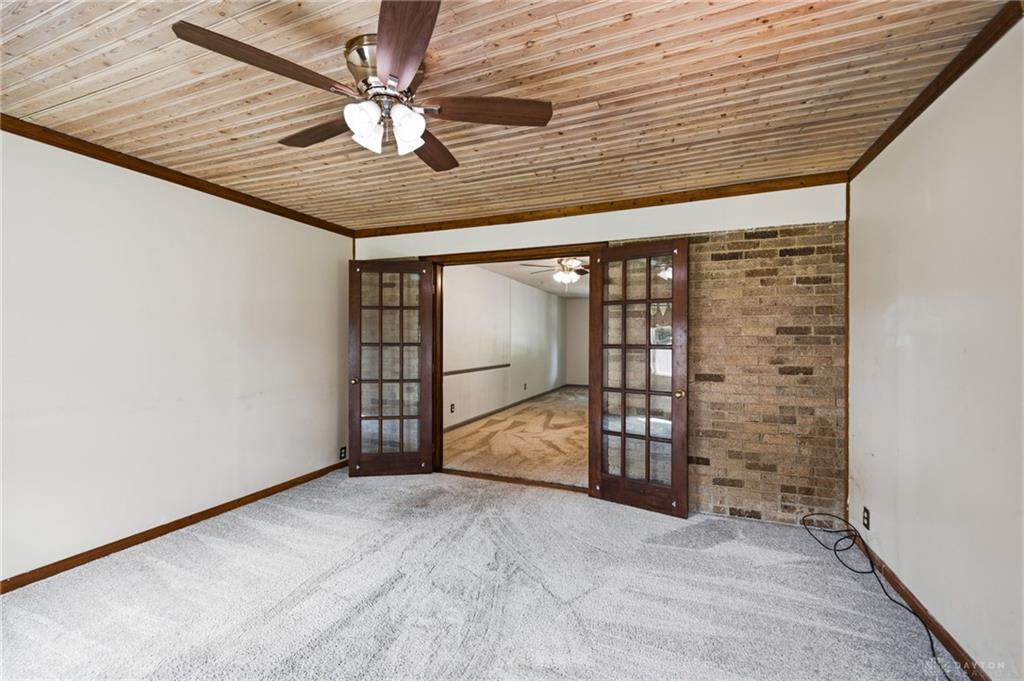 651 Charlotte Property Photo 27
