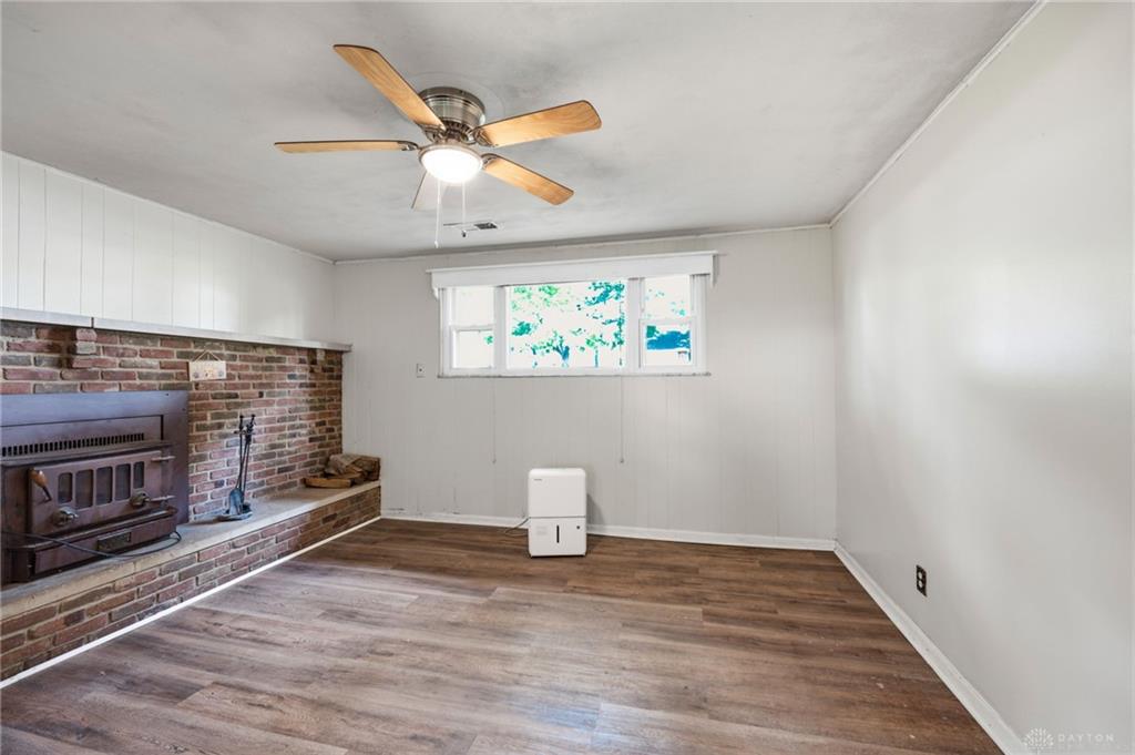 651 Charlotte Property Photo 29