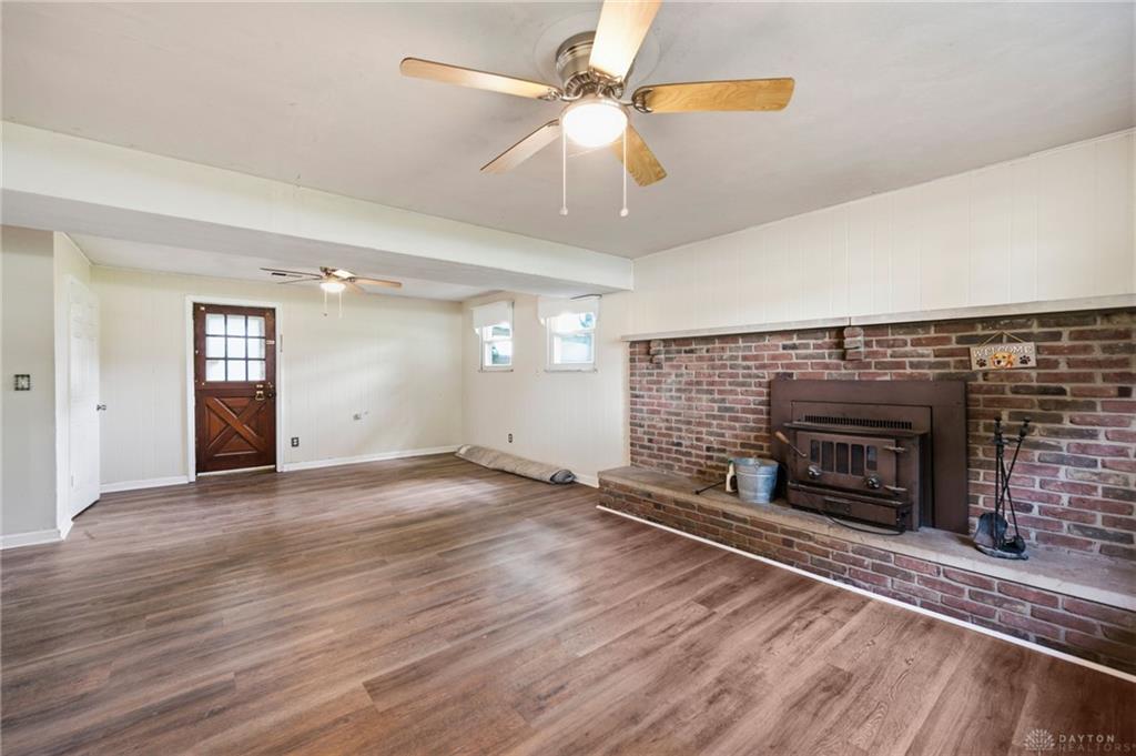 651 Charlotte Property Photo 32