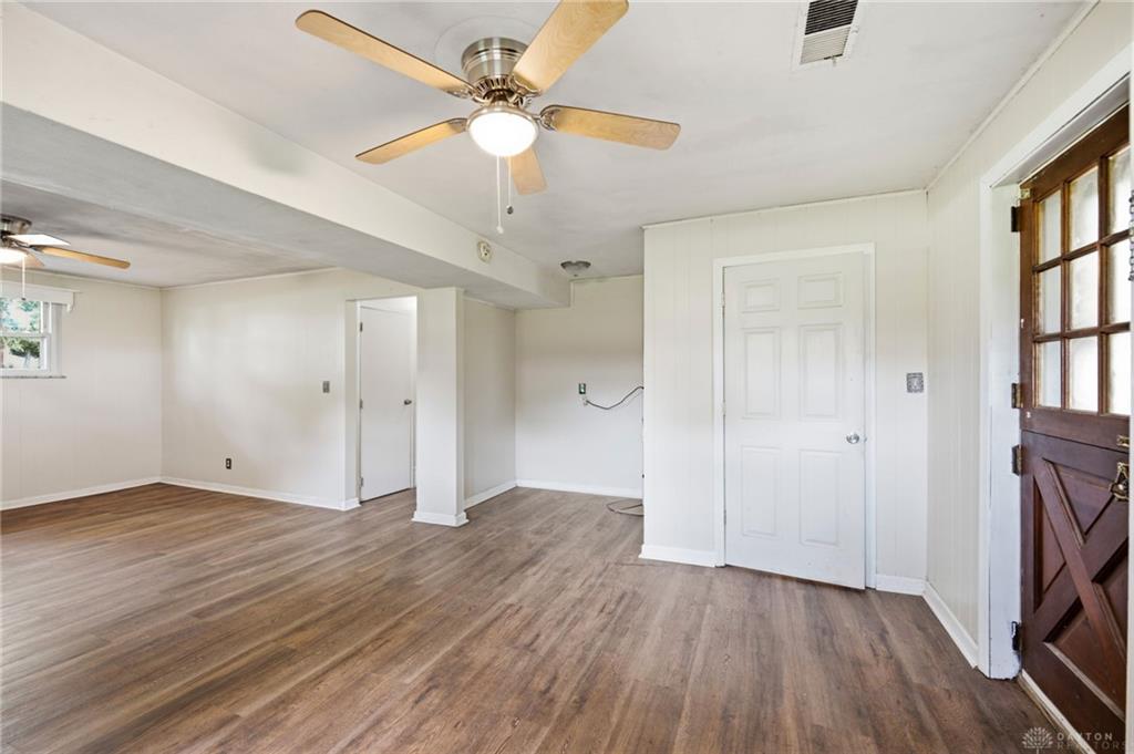 651 Charlotte Property Photo 34