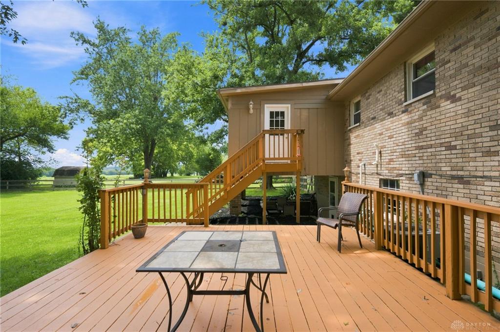 651 Charlotte Property Photo 38