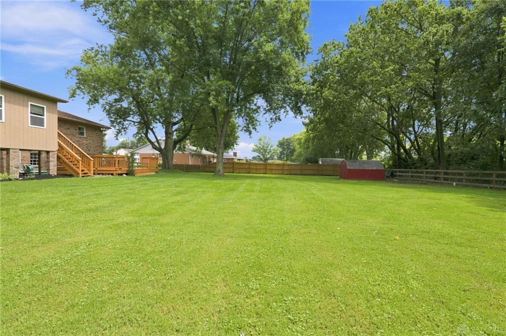 651 Charlotte Property Photo 43