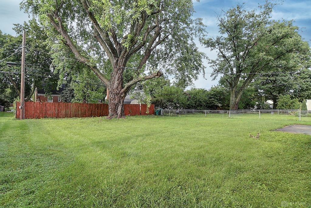 605 Wedgewood Property Photo 28