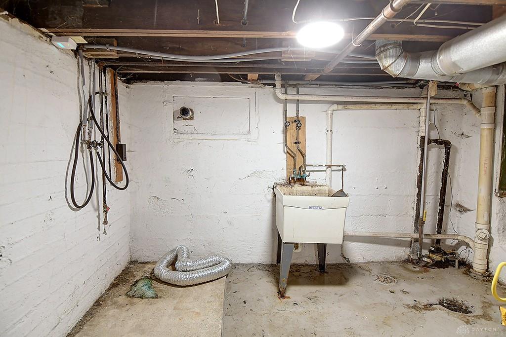 1415 Ohmer Property Photo 28