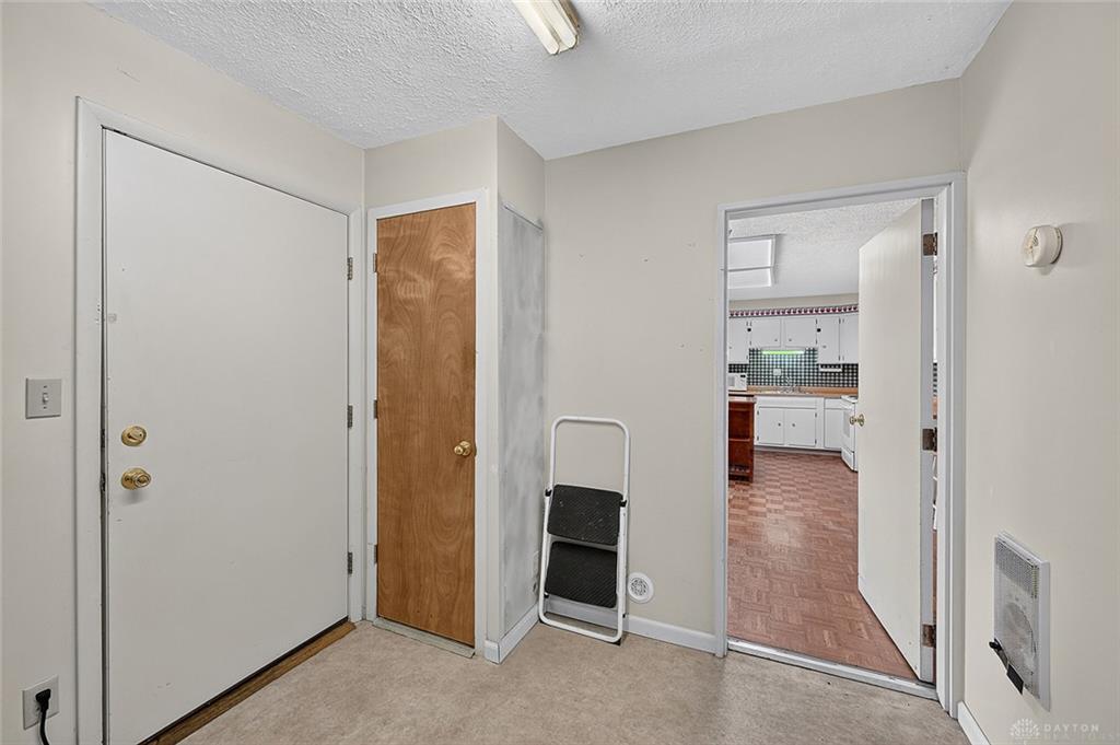 98 Moore Property Photo 32