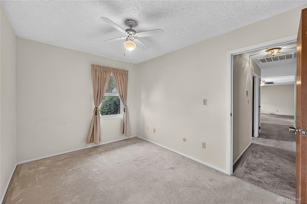 98 Moore Property Photo 36