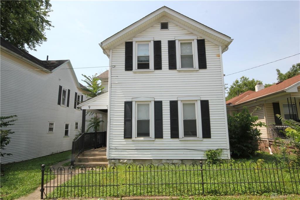 7 Grove Property Photo 1