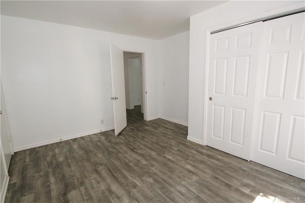 7 Grove Property Photo 11
