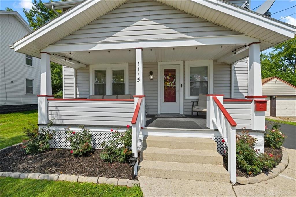 1115 Beacon Property Photo 8