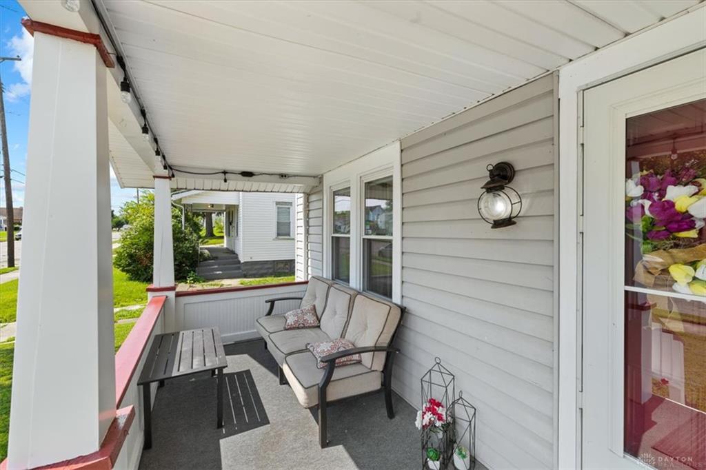 1115 Beacon Property Photo 11