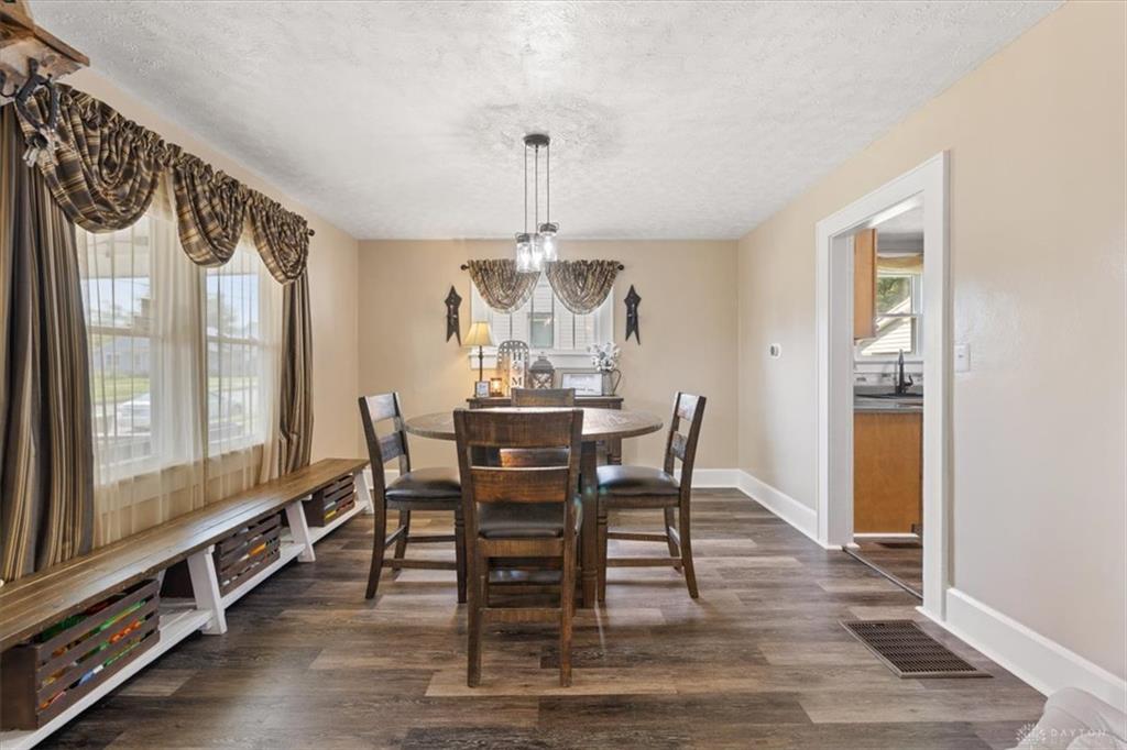 1115 Beacon Property Photo 15