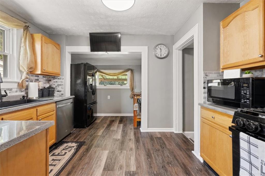 1115 Beacon Property Photo 17