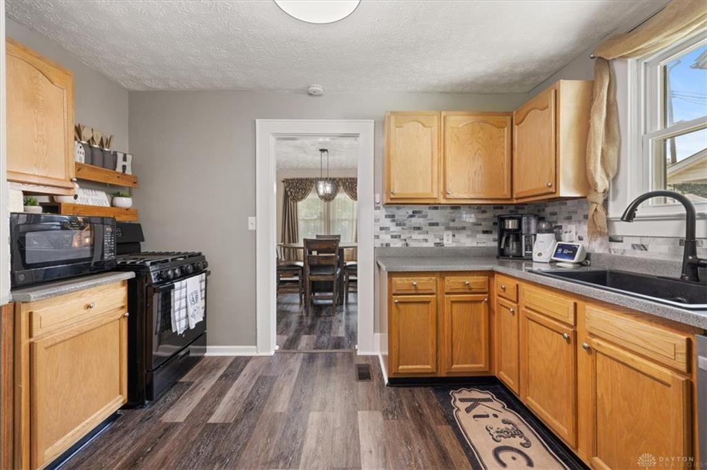 1115 Beacon Property Photo 19