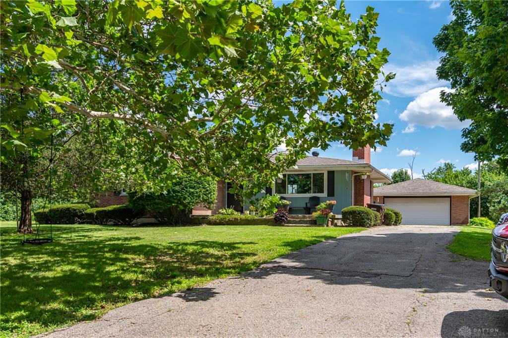 6463 Michael Property Photo 4