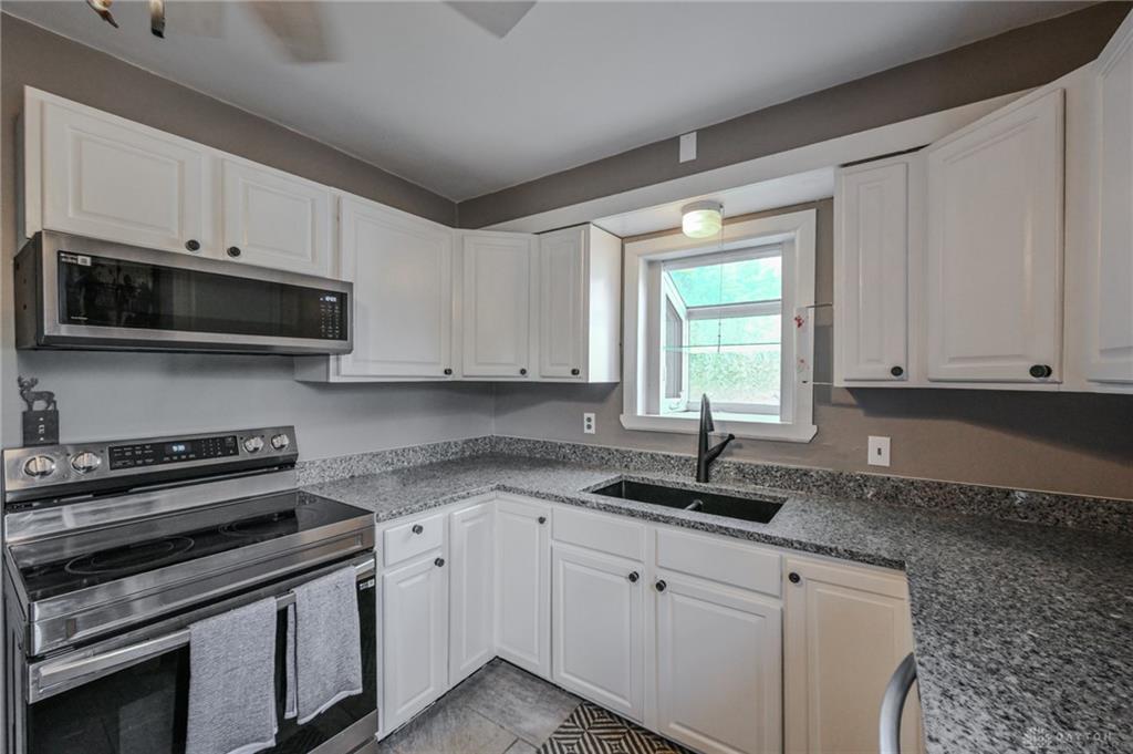 3301 Troy Property Photo 10