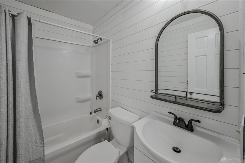 3301 Troy Property Photo 15