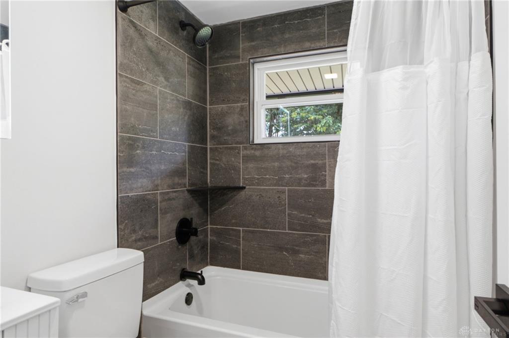 4721 Babylon Property Photo 19