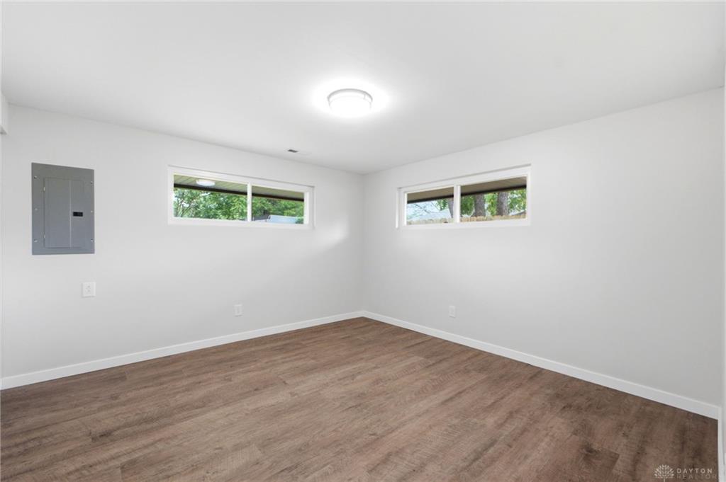 4721 Babylon Property Photo 24