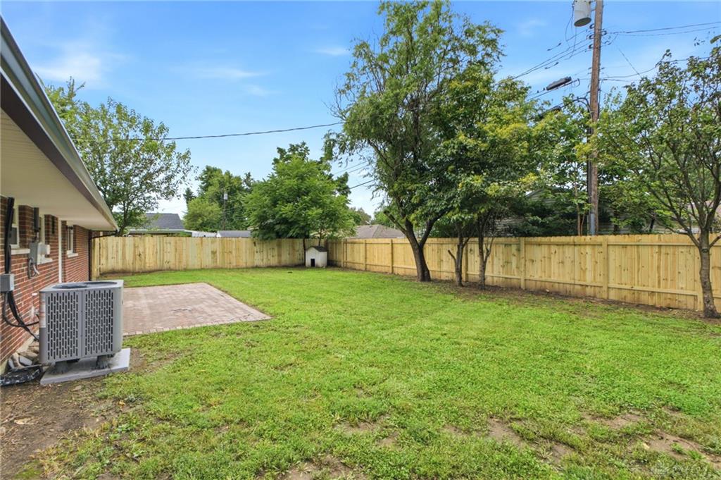 4721 Babylon Property Photo 32