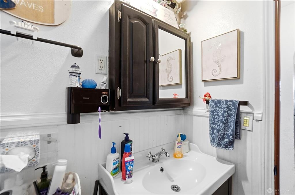 1104 Creighton Property Photo 21