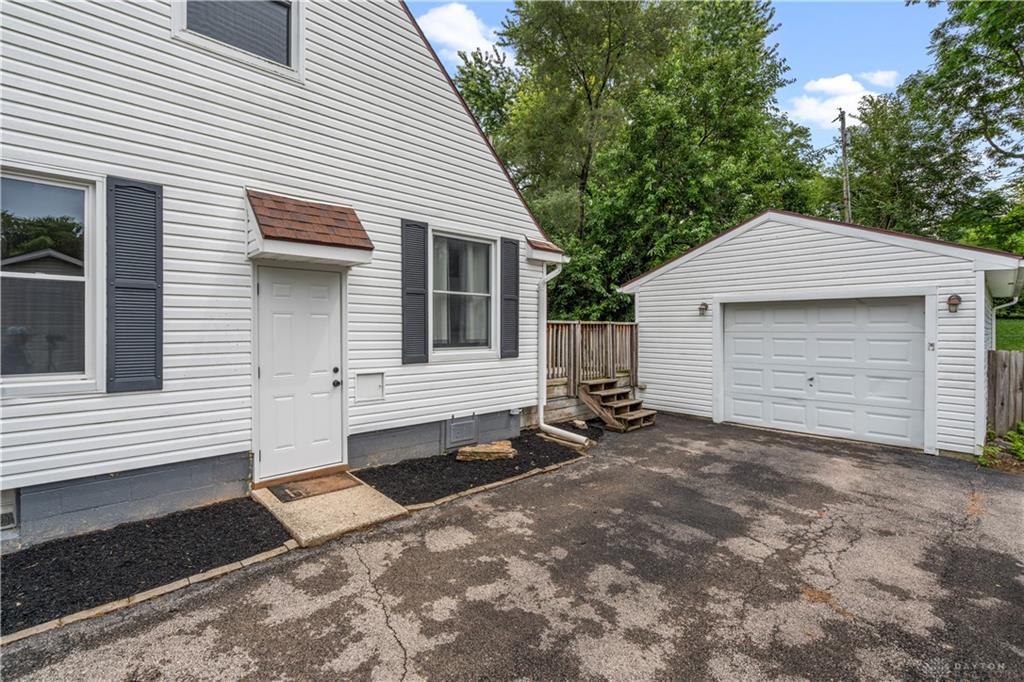 421 N Monroe Property Photo 4